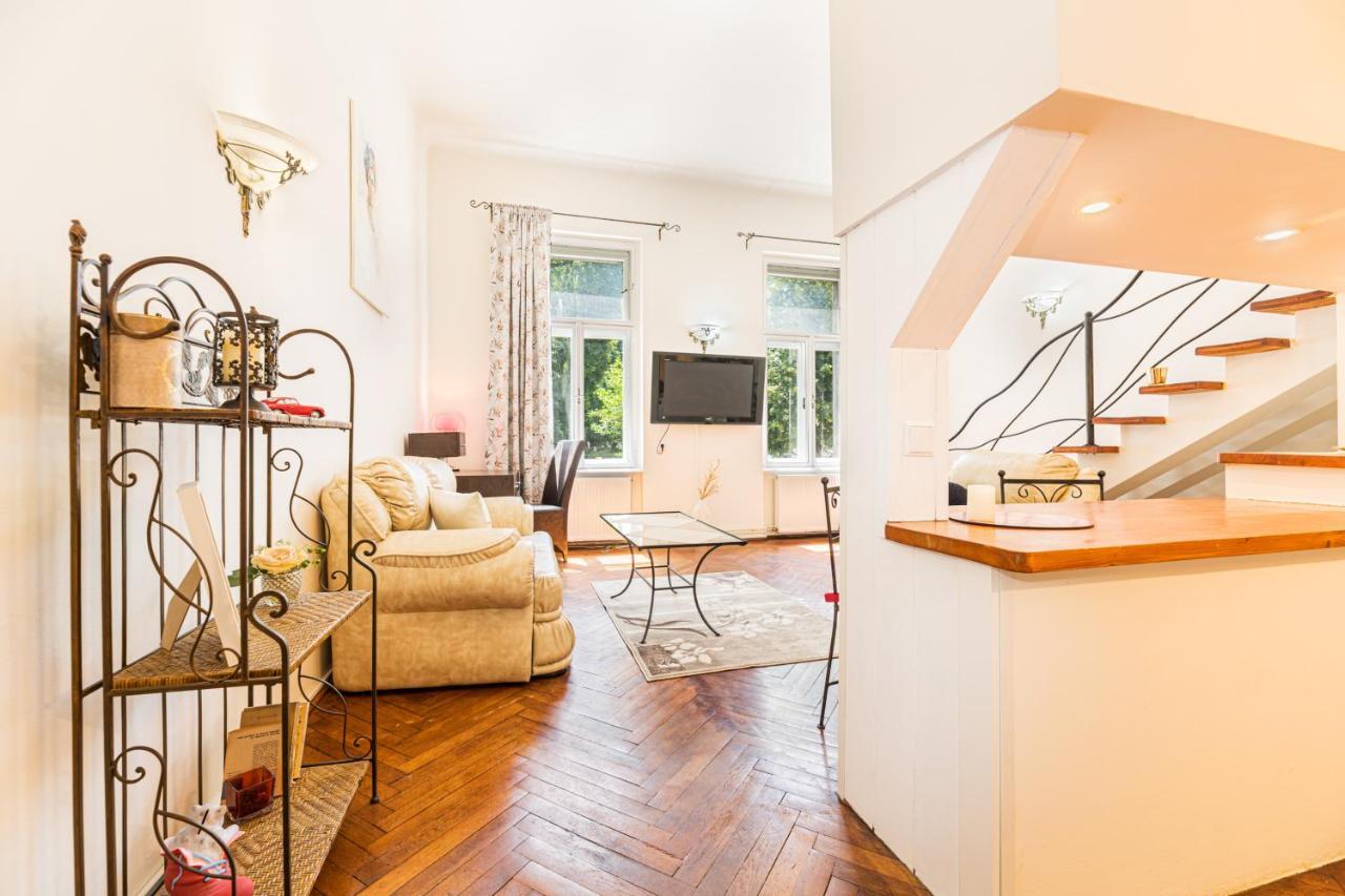 Sabin Apartments Private Parking Brasov Luaran gambar