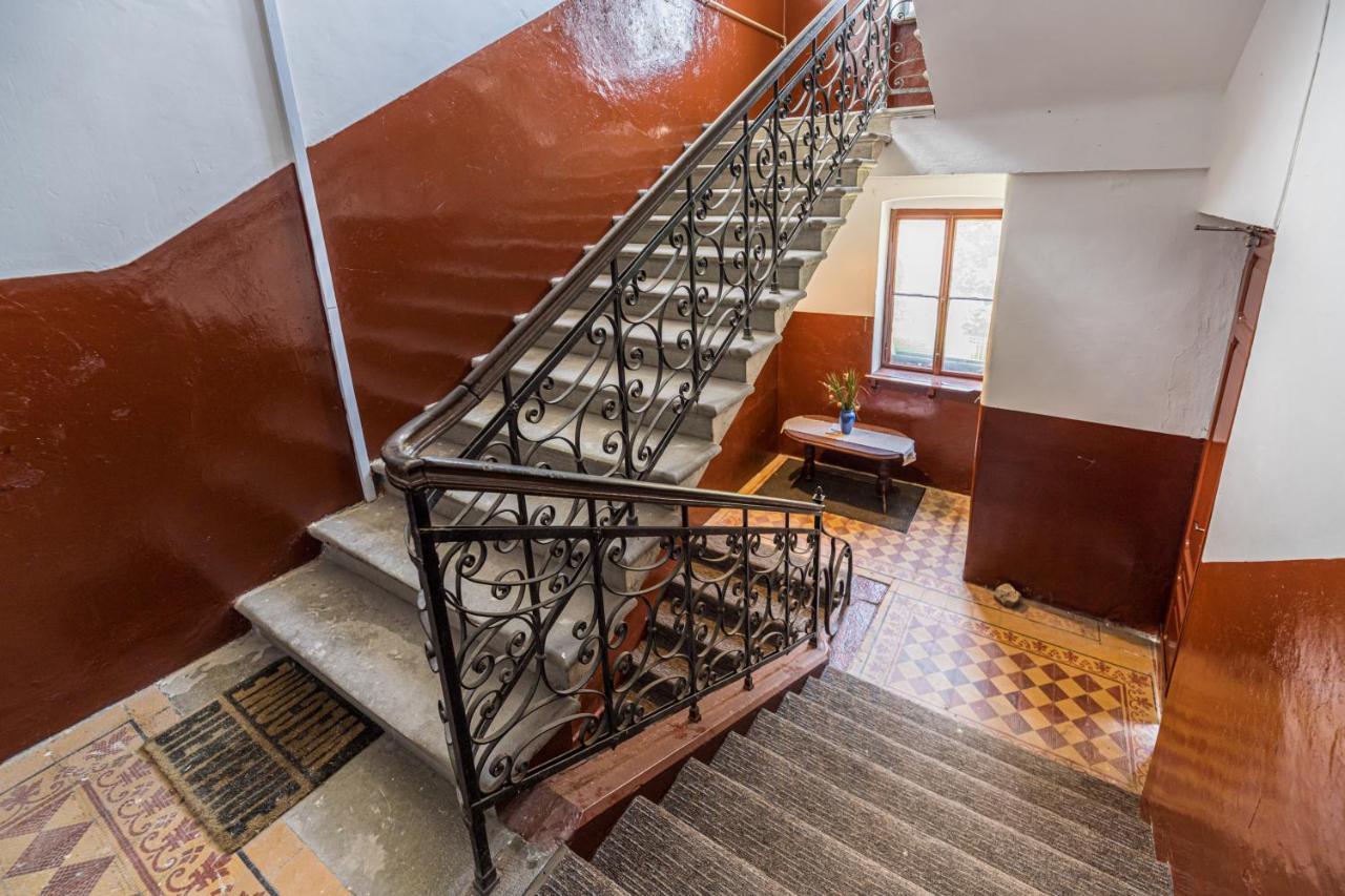 Sabin Apartments Private Parking Brasov Luaran gambar