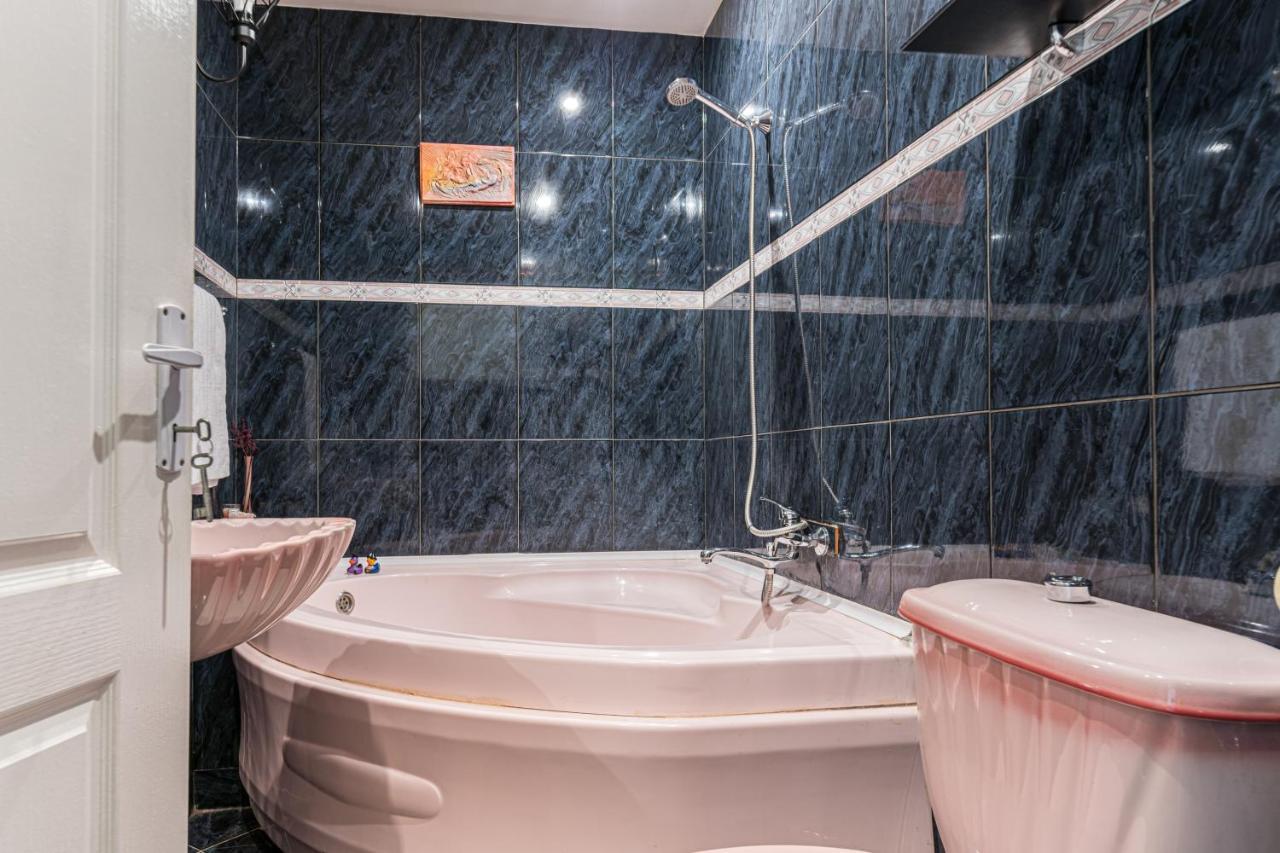 Sabin Apartments Private Parking Brasov Luaran gambar