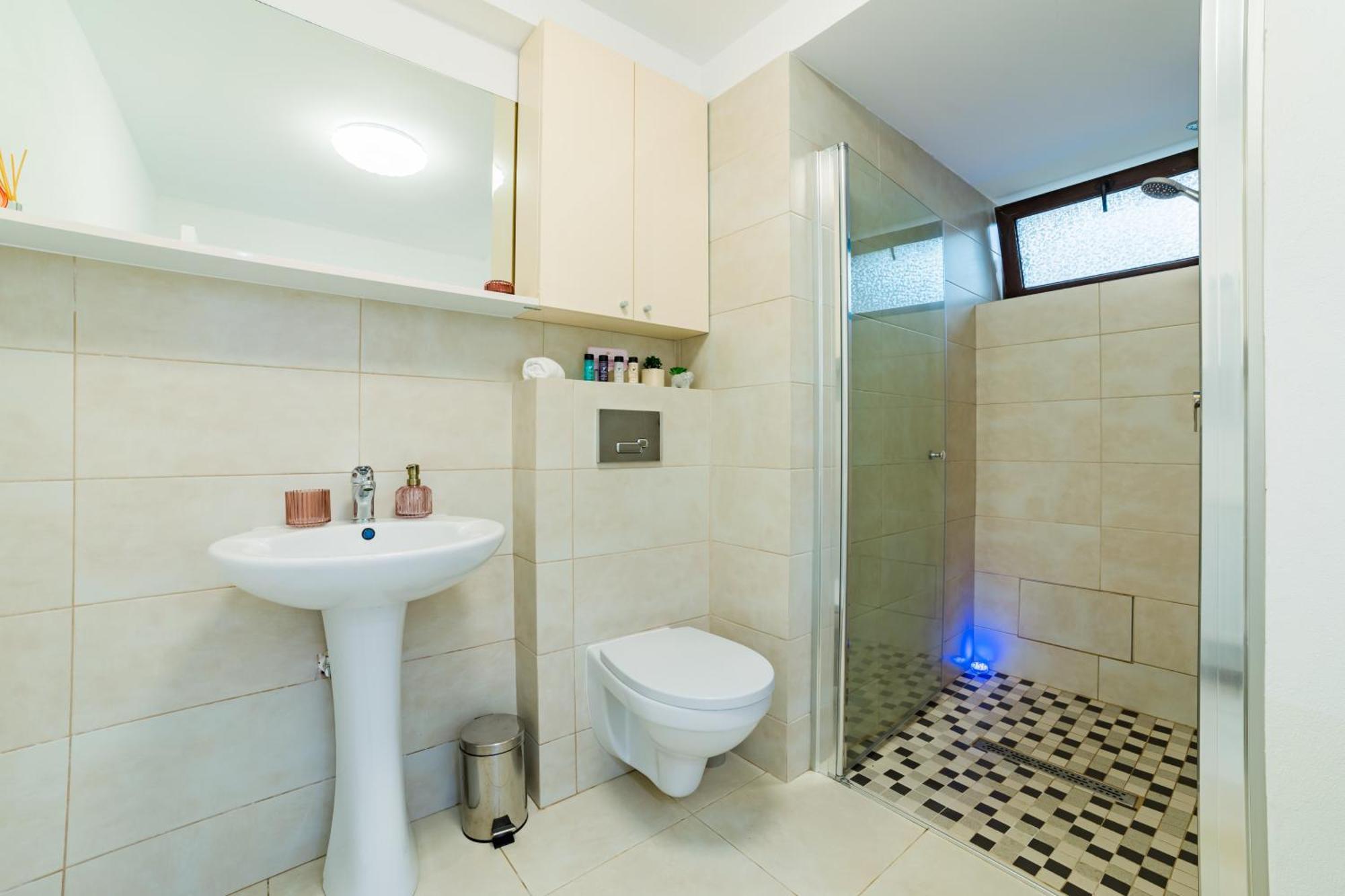 Sabin Apartments Private Parking Brasov Luaran gambar
