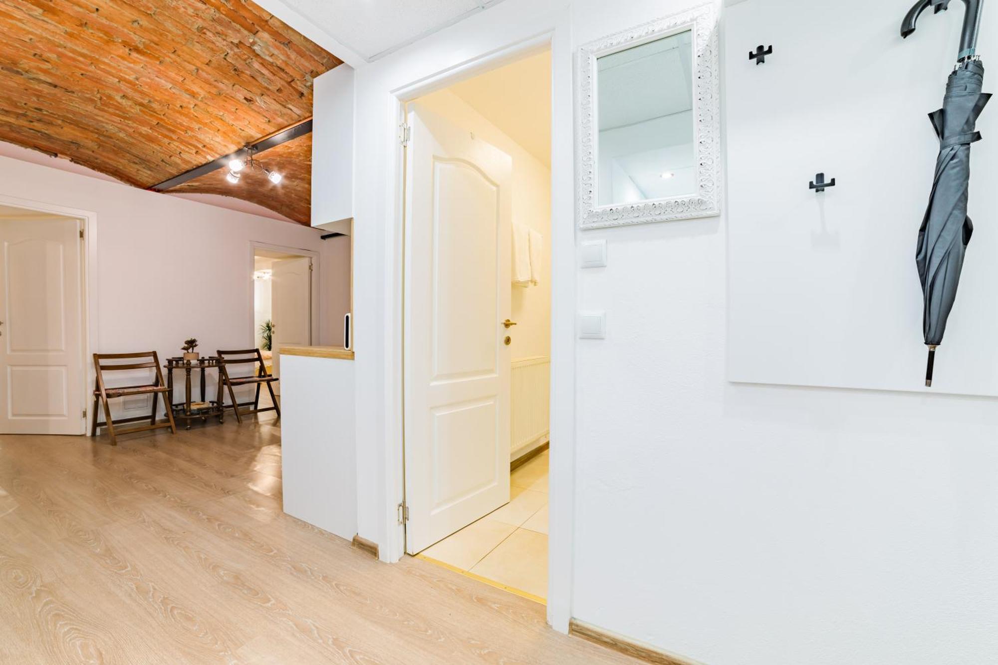 Sabin Apartments Private Parking Brasov Luaran gambar