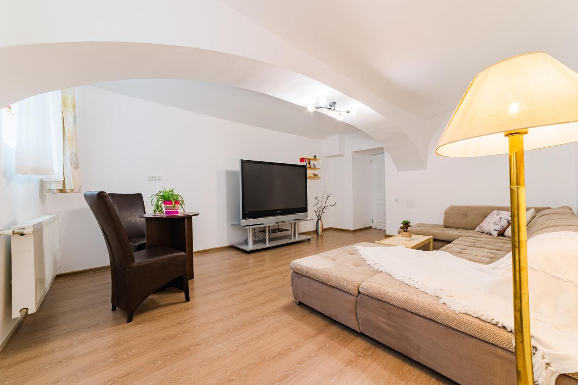 Sabin Apartments Private Parking Brasov Luaran gambar
