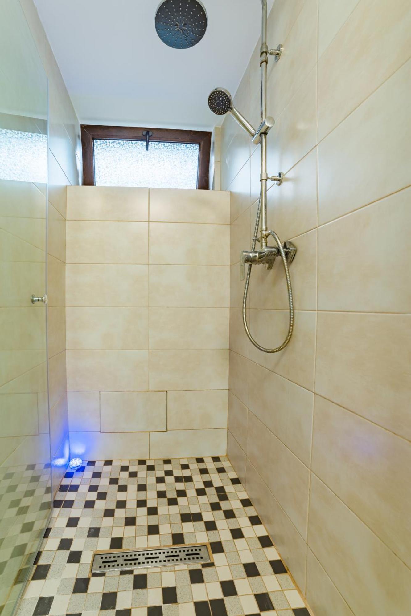 Sabin Apartments Private Parking Brasov Luaran gambar
