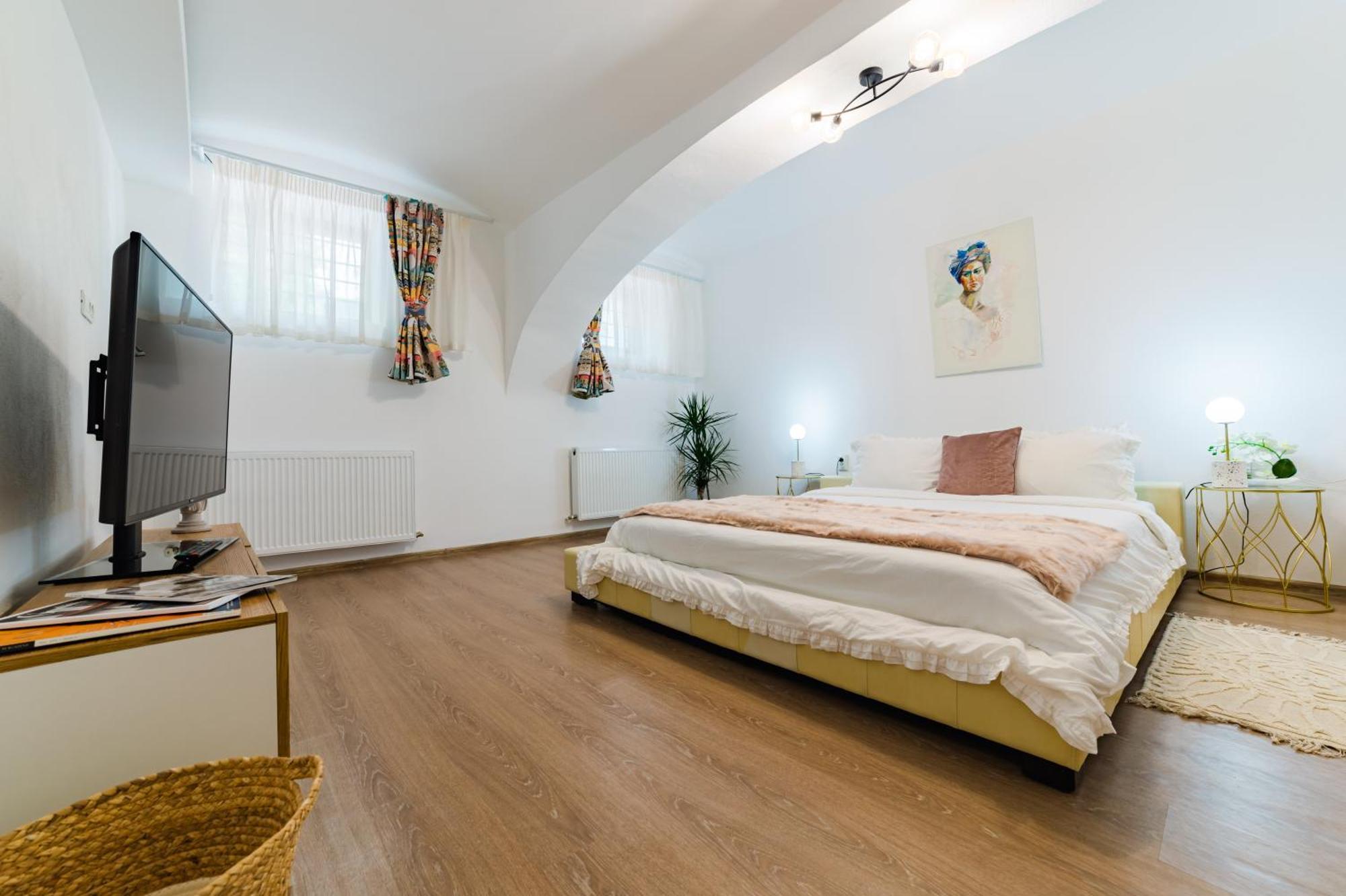 Sabin Apartments Private Parking Brasov Luaran gambar